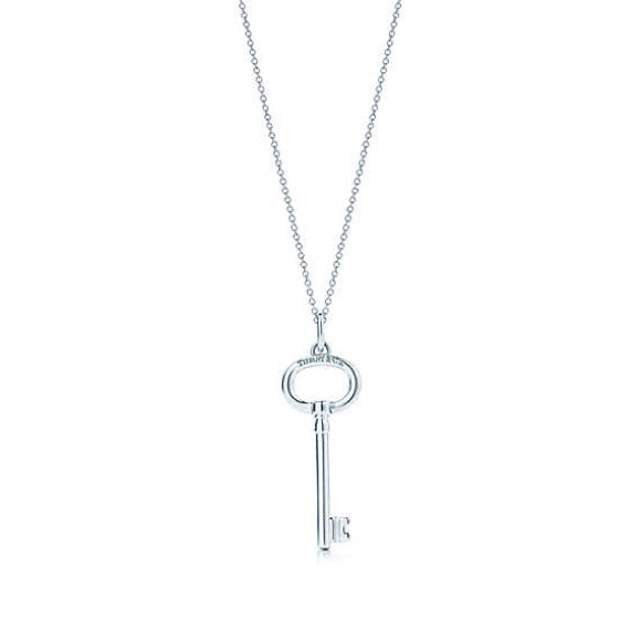 Tiffany & co. Oval key necklace
