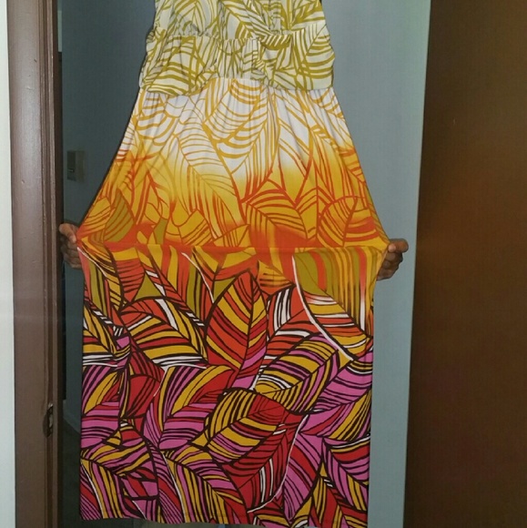 2x 3x Halter Top Dress - Picture 3 of 4