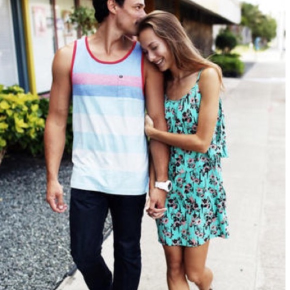 Volcom dress XS - Picture 3 of 3