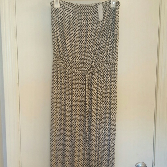 Old navy strapless maxi dress