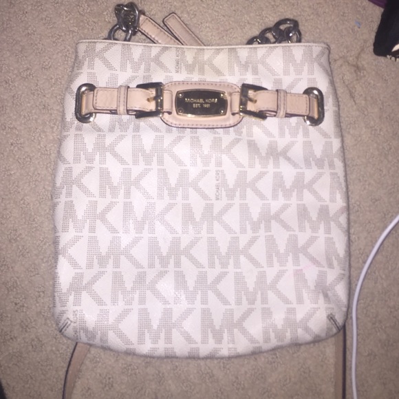 Michael Kors Handbags - Michael Kors White Crossbody