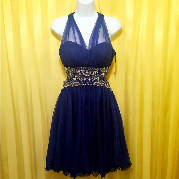 Blondie Nites Dresses & Skirts - Blonde Nites prom dress. New with tag. Size 3