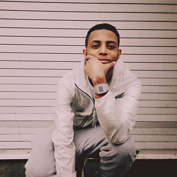 Meet your Posher, James