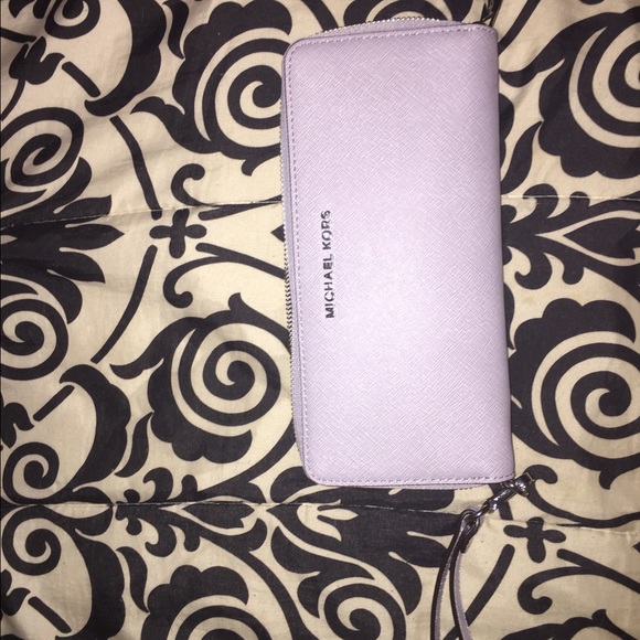 Michael kors wallet/ wristlet