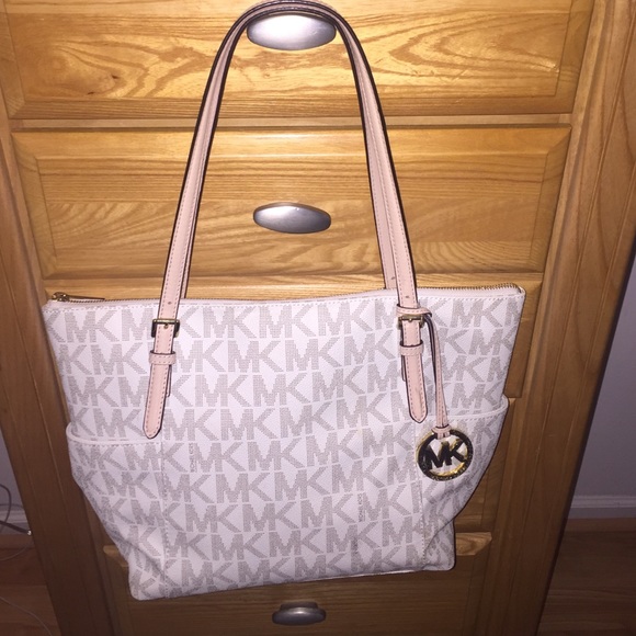 Michael Kors Handbags - Sold on Merc!