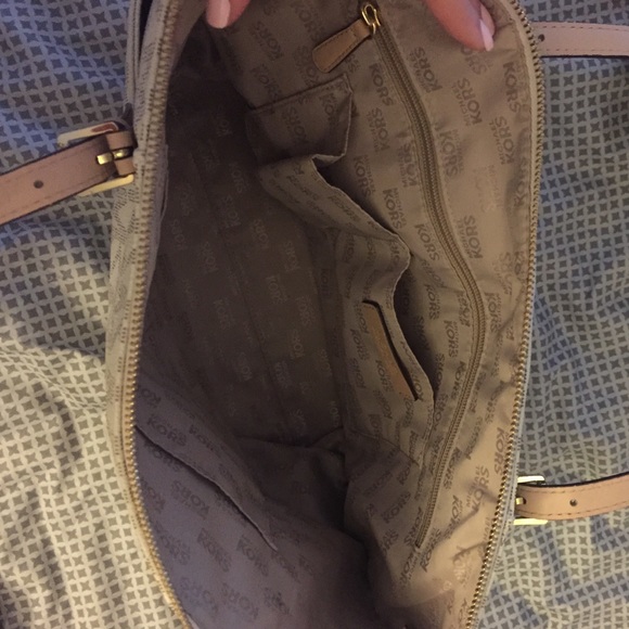 Sold on Merc! - Picture 3 of 4