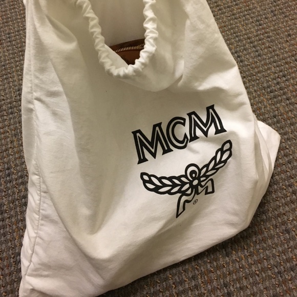 Brans new MCM brown backpack with detachable purse main image 4