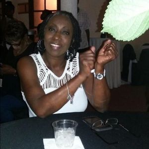 Meet your Posher, Connie