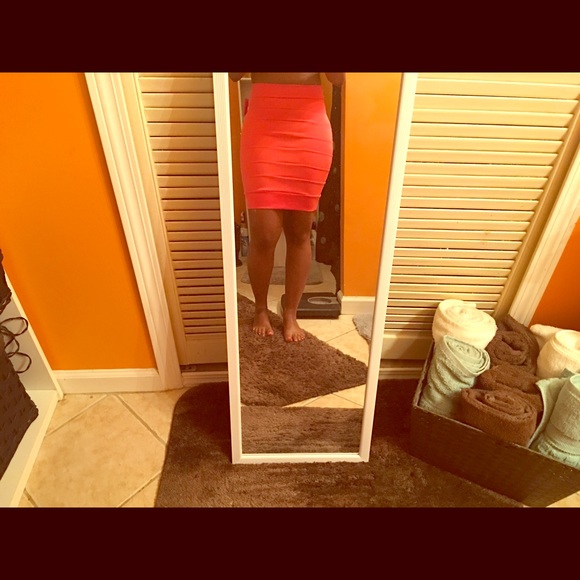 Coral pencil skirt