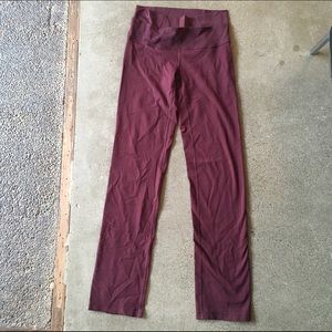 Lululemon yoga pants burgundy size 8 price firm
