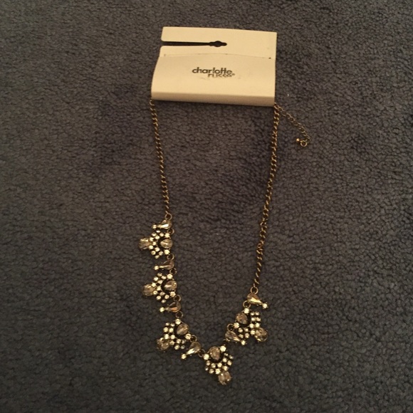 Silver gem necklace