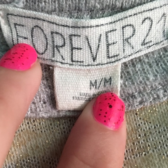 FOREVER 21, cropped gold decal sweatshirt💕 - Picture 2 of 4