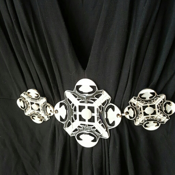Express Black V neck W/ Metal accent - Picture 2 of 2