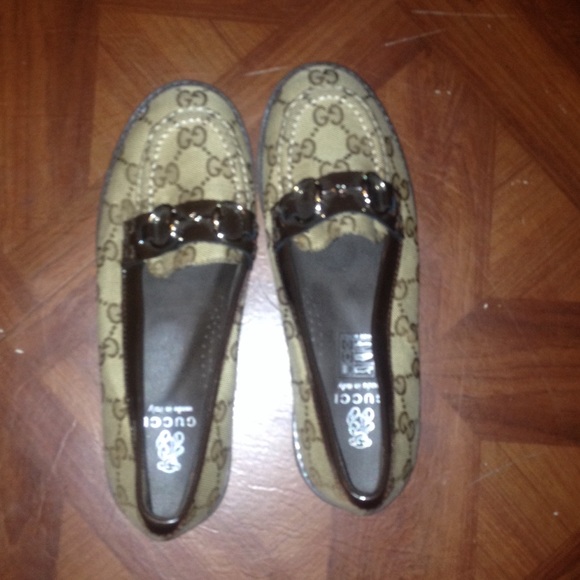 Gucci kids flats