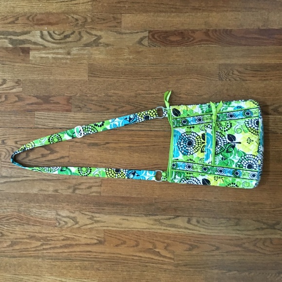 Vera Bradley cross body purse!!