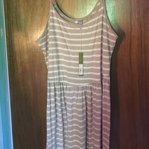SALE‼️‼️‼️NWT Lauren Conrad Striped Maxi Dress!