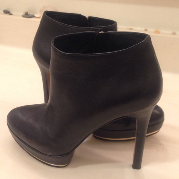 Ankle booties