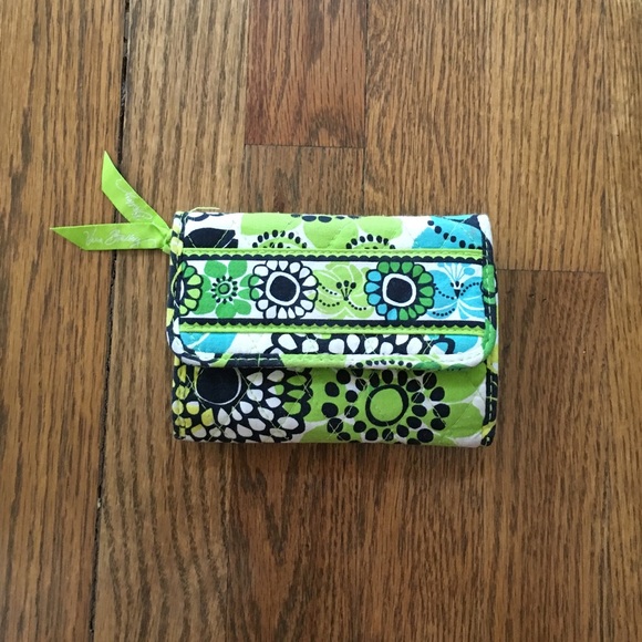 Vera Bradley Wallet!