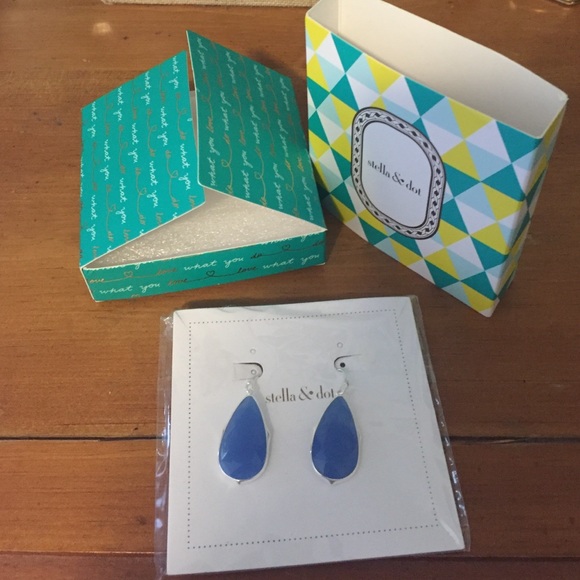 Stella & Dot sentiment stone drop earrings