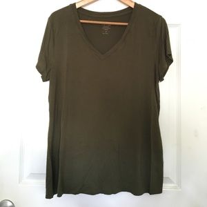 Silky V-Neck Tee