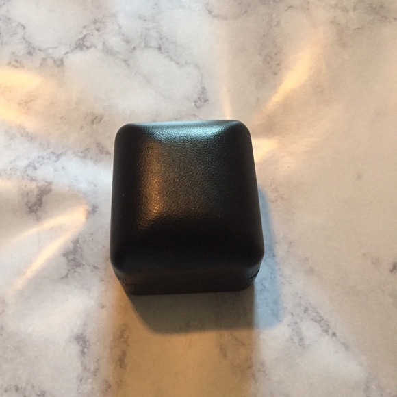 •2.00 CTTW Swarovski white gold element neckless• - Picture 3 of 3