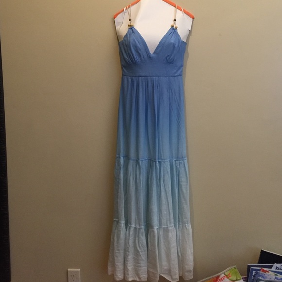 🎉Ellie Tahari maxi dress🎉