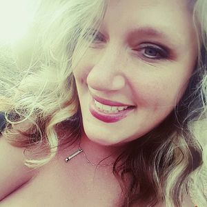 Meet your Posher, Tonya