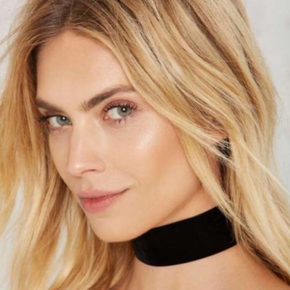 Ultra Thick Black Choker - Picture 4 of 4