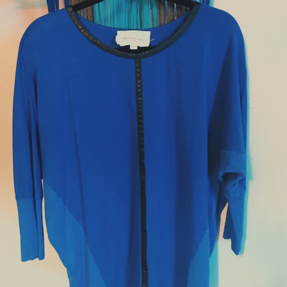 Vince Camuto 3/4 Sleeve Blue Top