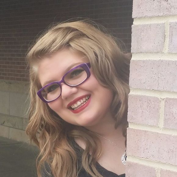 Meet your Posher, Autum - Picture 1 of 1