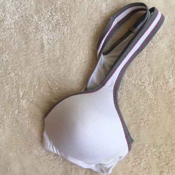 DONATING - lily of france sports bra NWOT - Picture 4 of 4