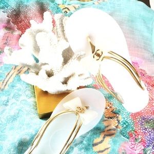 💋 CC logo brand new flip-flops. Just arrived!🌺🎉