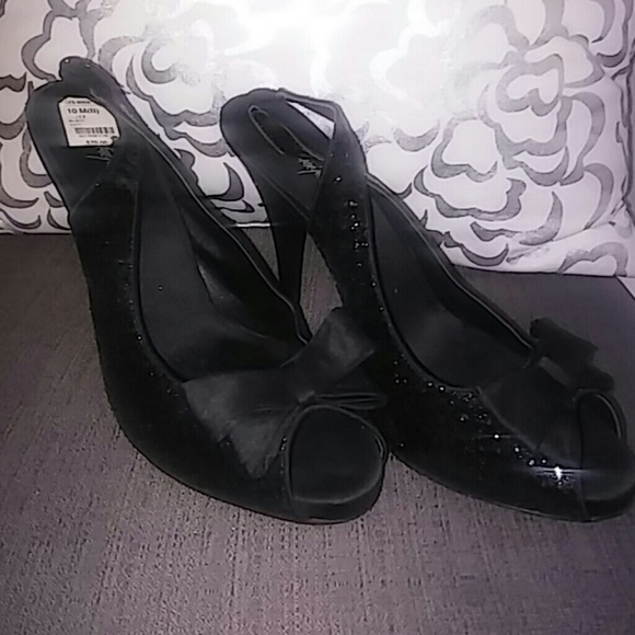 Perfect little Black party shoes size 10m - Picture 1 of 3