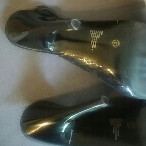 Perfect little Black party shoes size 10m - Picture 3 of 3