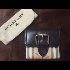 🎀SOLD🎀 Authentic BURBERRY Women Wallet