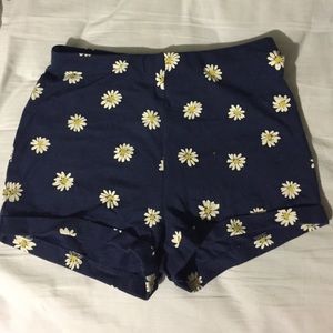 Forever 21 XXI high waisted daisy shorts