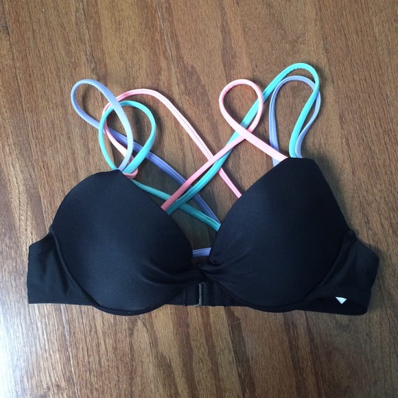 Cute bikini top!