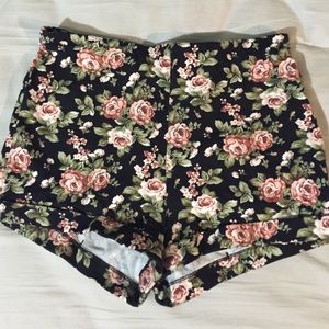 Forever 21 XXI high waisted flower shorts