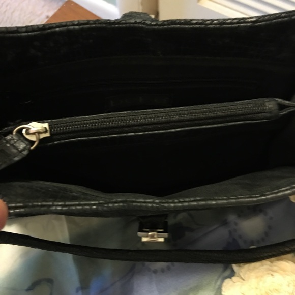 BEBE Handbag/Shoulderbag - Picture 3 of 8