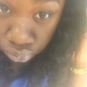 Meet your Posher, Iesha