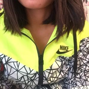 unisex Nike running sweater/ jacket