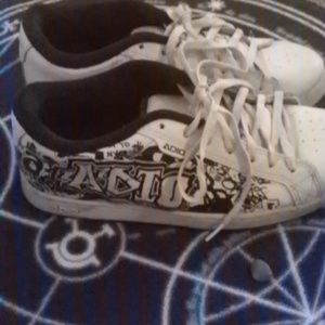 Adio black and white shoes