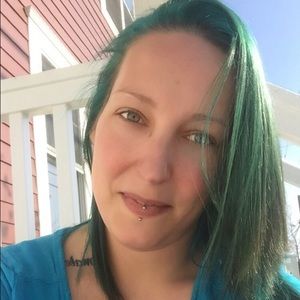 Meet your Posher, Marisa
