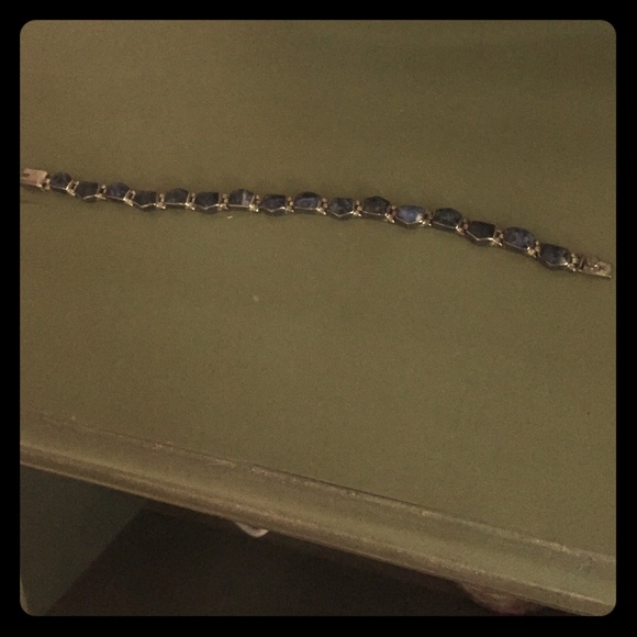 Sterling silver/lapis bracelet