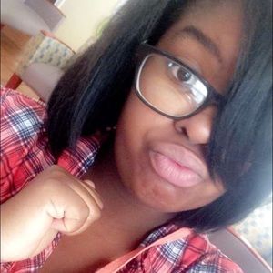Meet your Posher, Jasmine