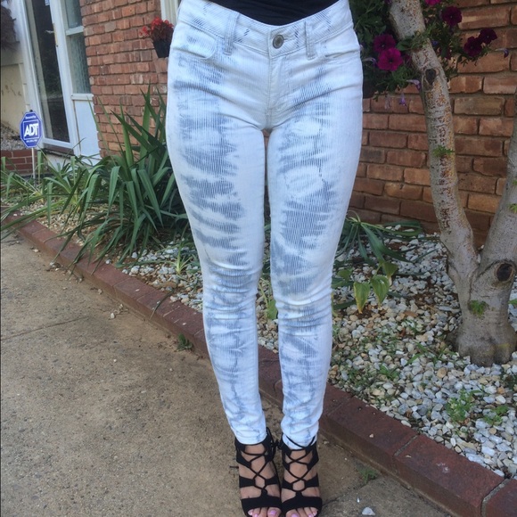 Jeans - Picture 2 of 2