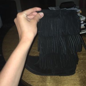NWOT Minnetonka fringe boots