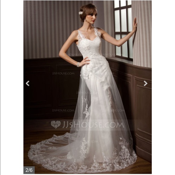 Chapel Train Tulle Wedding Dress With Ruffle Lace