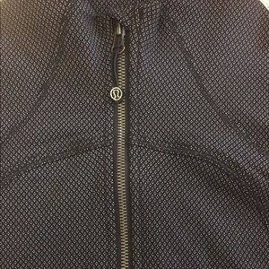 BRAND NEW LULULEMON HERRINGBONE DEFINE JACKET