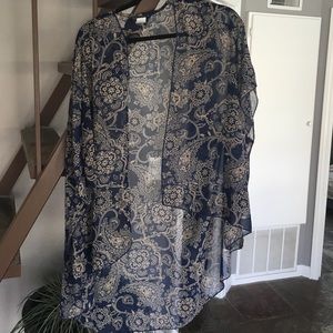 Very cute kimono. Picture doesn't do it justice